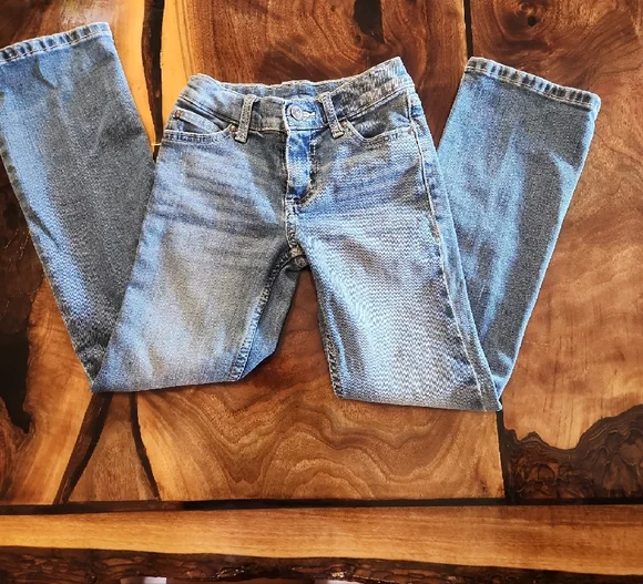 Wrangler Kids Blue Jeans - Picture 2 of 4
